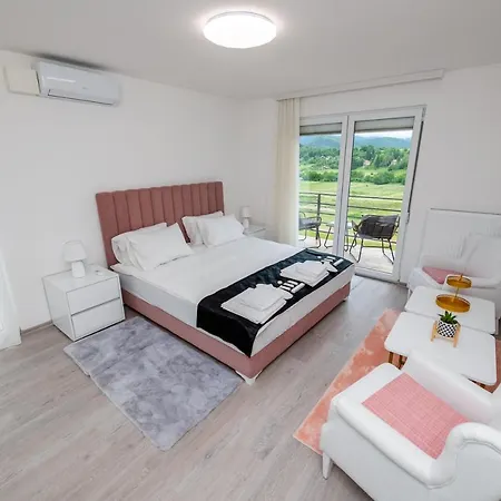 Villa Green Hills *